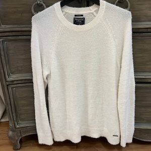 Abercrombie & fitch cashmere white ivory sweater. Never wore sm- med org $92